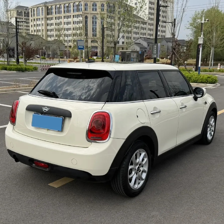 2021 MINI MINI 1.5T 102HP L3 7DCT,autocango,china used car exporter,china ev exporter,chinese used car exporter,chinese used ev exporter