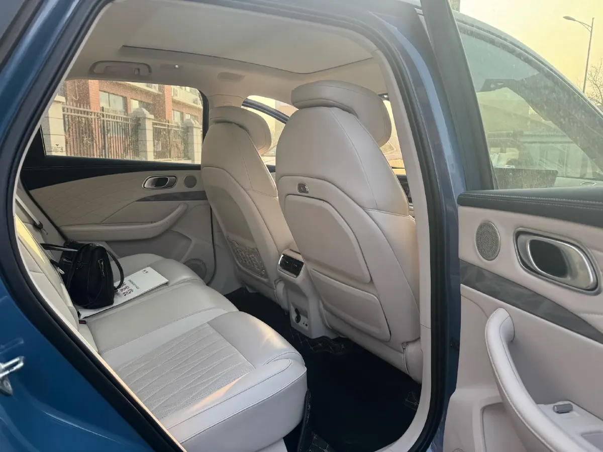 2024 Neta L 1.5L 91HP L4 REEV 30KWH,autocango,china used car exporter,china ev exporter,chinese used car exporter,chinese used ev exporter