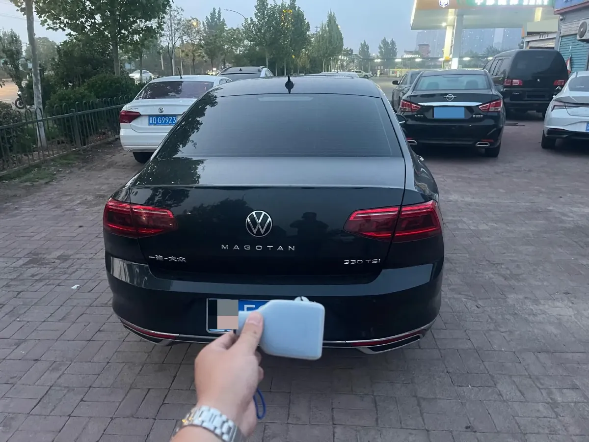 2020 Volkswagen Magotan 2.0T 186HP L4 7DCT,autocango,china used car exporter,china ev exporter,chinese used car exporter,chinese used ev exporter