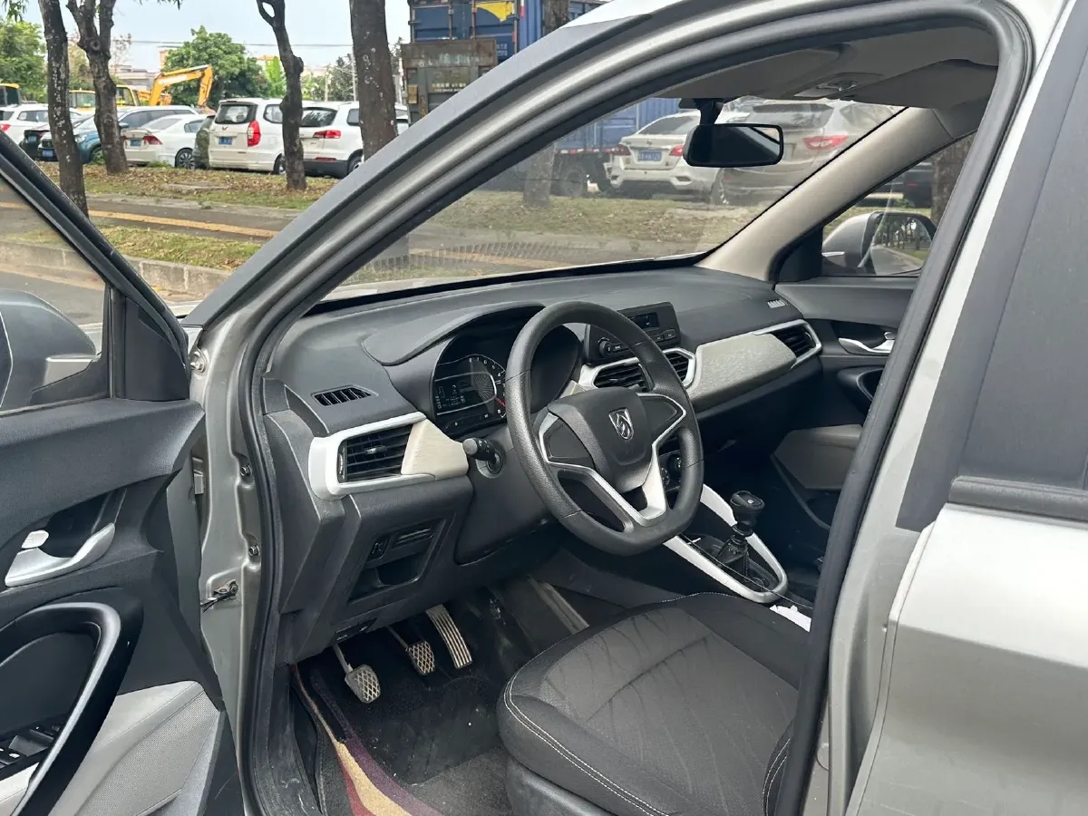 2021 KaiYi XuanJie 1.5L 116HP L4 5MT,autocango,china used car exporter,china ev exporter,chinese used car exporter,chinese used ev exporter