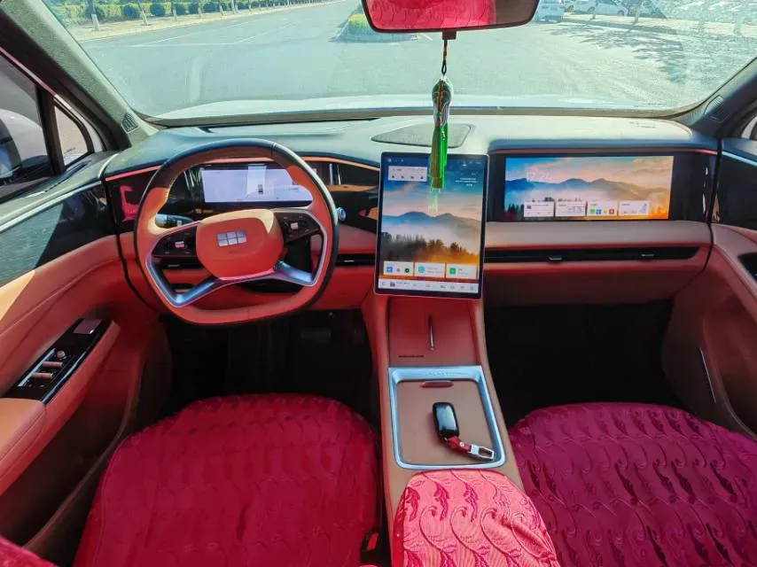 2025 Geely Galaxy L7 1.5L 112HP L4 1DHT PHEV 18.4KWH,autocango,china used car exporter,china ev exporter,chinese used car exporter,chinese used ev exporter