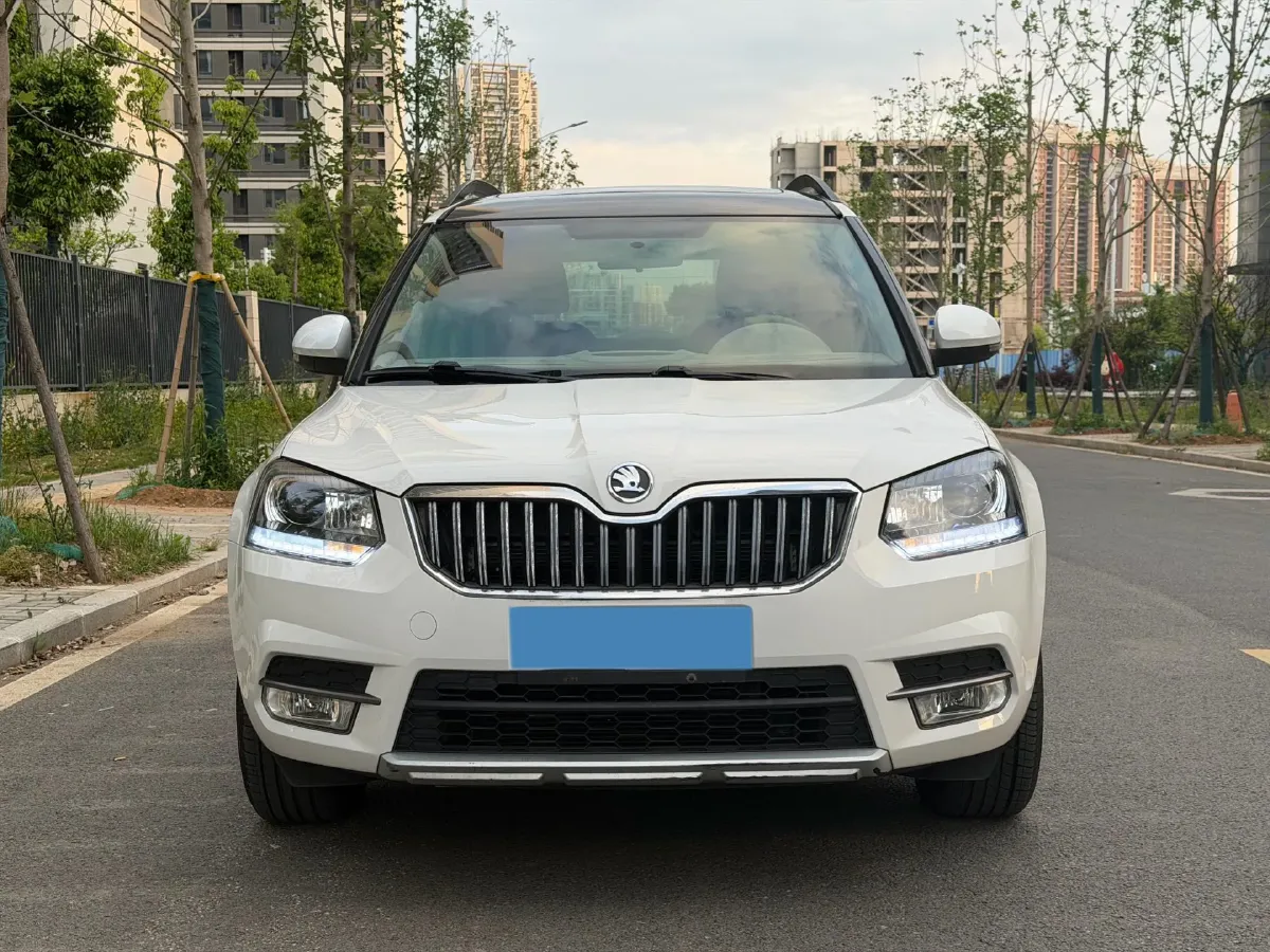 2017 Skoda Yeti 1.4T 150HP L4 7DCT,autocango,china used car exporter,china ev exporter,chinese used car exporter,chinese used ev exporter