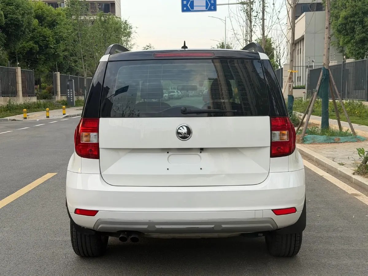 2017 Skoda Yeti 1.4T 150HP L4 7DCT,autocango,china used car exporter,china ev exporter,chinese used car exporter,chinese used ev exporter