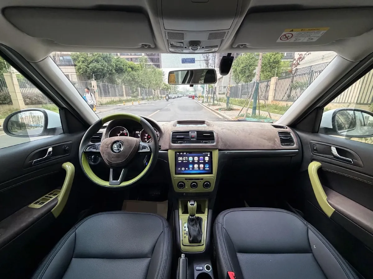 2017 Skoda Yeti 1.4T 150HP L4 7DCT,autocango,china used car exporter,china ev exporter,chinese used car exporter,chinese used ev exporter