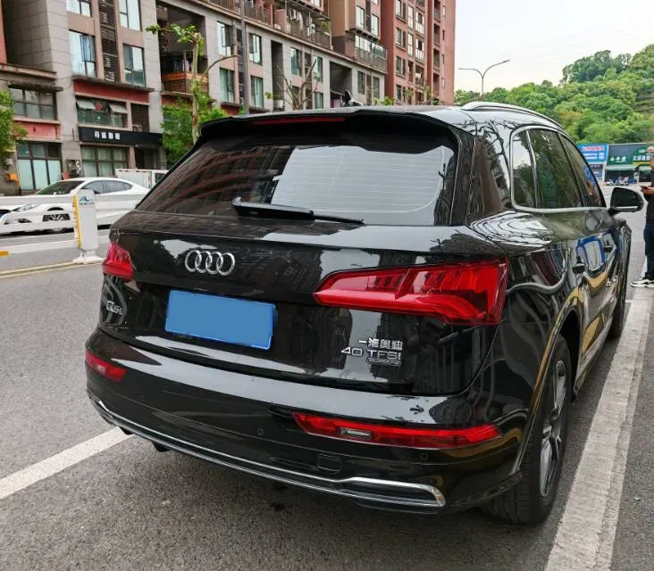 2018 Audi Q5L 2.0T 190HP L4 7DCT,autocango,china used car exporter,china ev exporter,chinese used car exporter,chinese used ev exporter