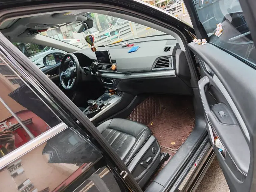 2018 Audi Q5L 2.0T 190HP L4 7DCT,autocango,china used car exporter,china ev exporter,chinese used car exporter,chinese used ev exporter