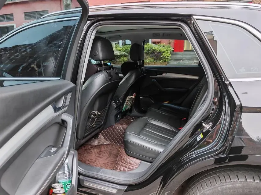 2018 Audi Q5L 2.0T 190HP L4 7DCT,autocango,china used car exporter,china ev exporter,chinese used car exporter,chinese used ev exporter