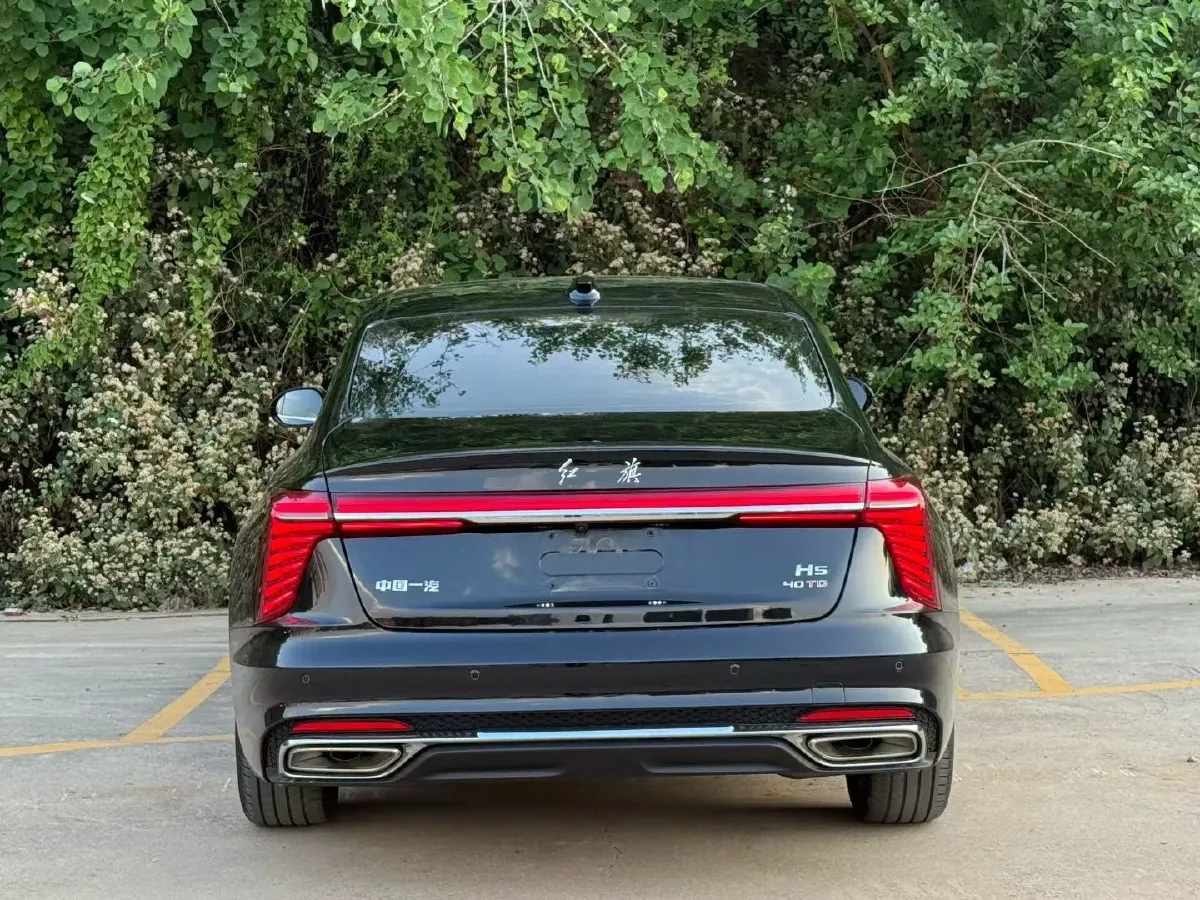 2023 HongQi H5 2.0T 224HP L4 8AT,autocango,china used car exporter,china ev exporter,chinese used car exporter,chinese used ev exporter