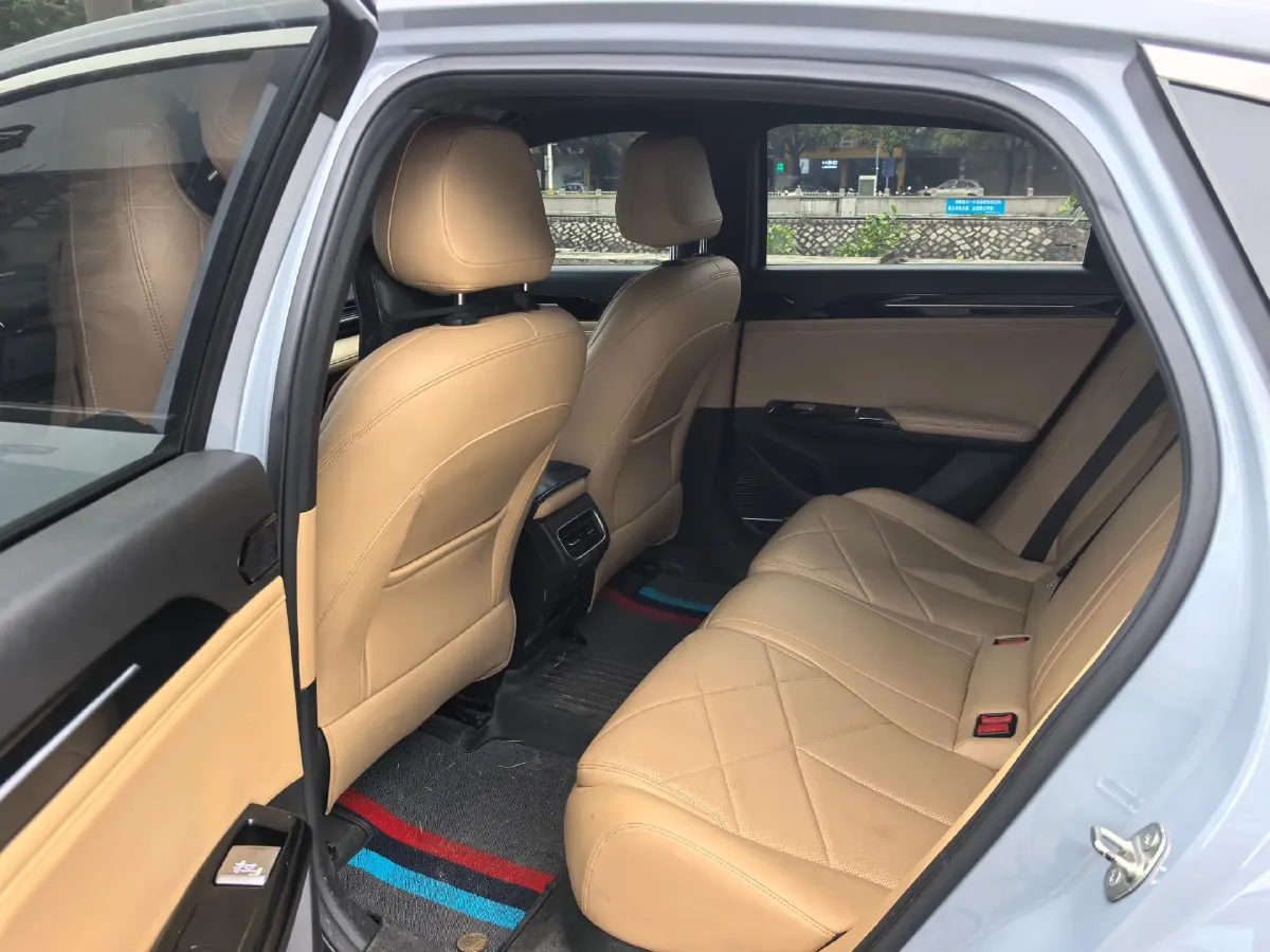 2023 Geely Galaxy L6 1.5T 163HP L4 3DHT PHEV,autocango,china used car exporter,china ev exporter,chinese used car exporter,chinese used ev exporter