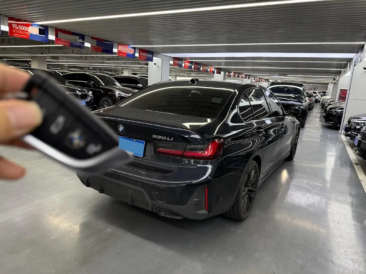 2024 BMW 3 Series 2.0T 245HP L4 8AT,autocango,china used car exporter,china ev exporter,chinese used car exporter,chinese used ev exporter