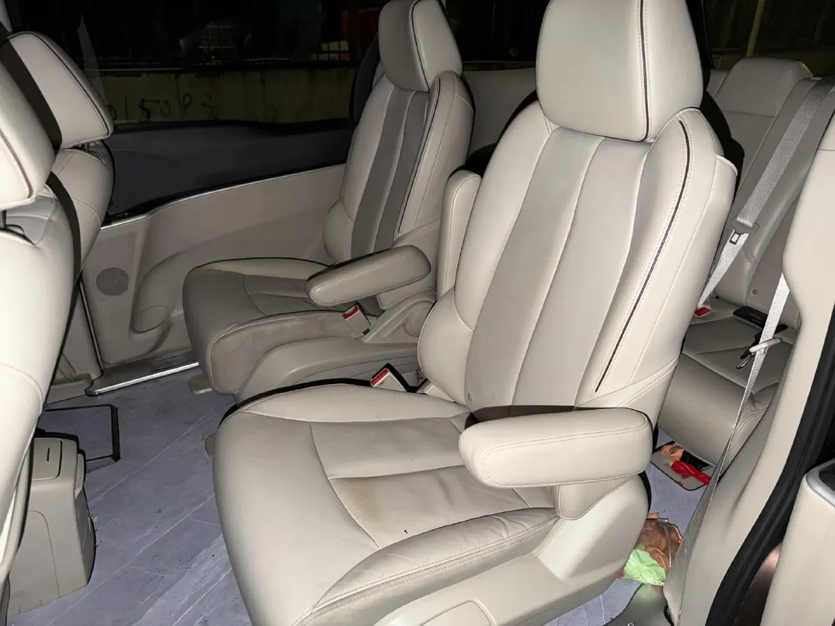 2020 Buick GL8 2.0T 237HP L4 9AT,autocango,china used car exporter,china ev exporter,chinese used car exporter,chinese used ev exporter