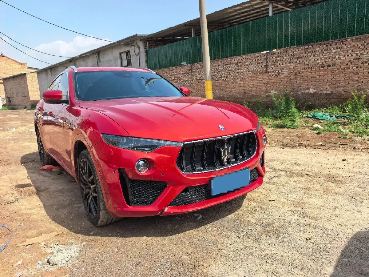 2019 Maserati Levante 3.8T 550HP V8 8AT,autocango,china used car exporter,china ev exporter,chinese used car exporter,chinese used ev exporter