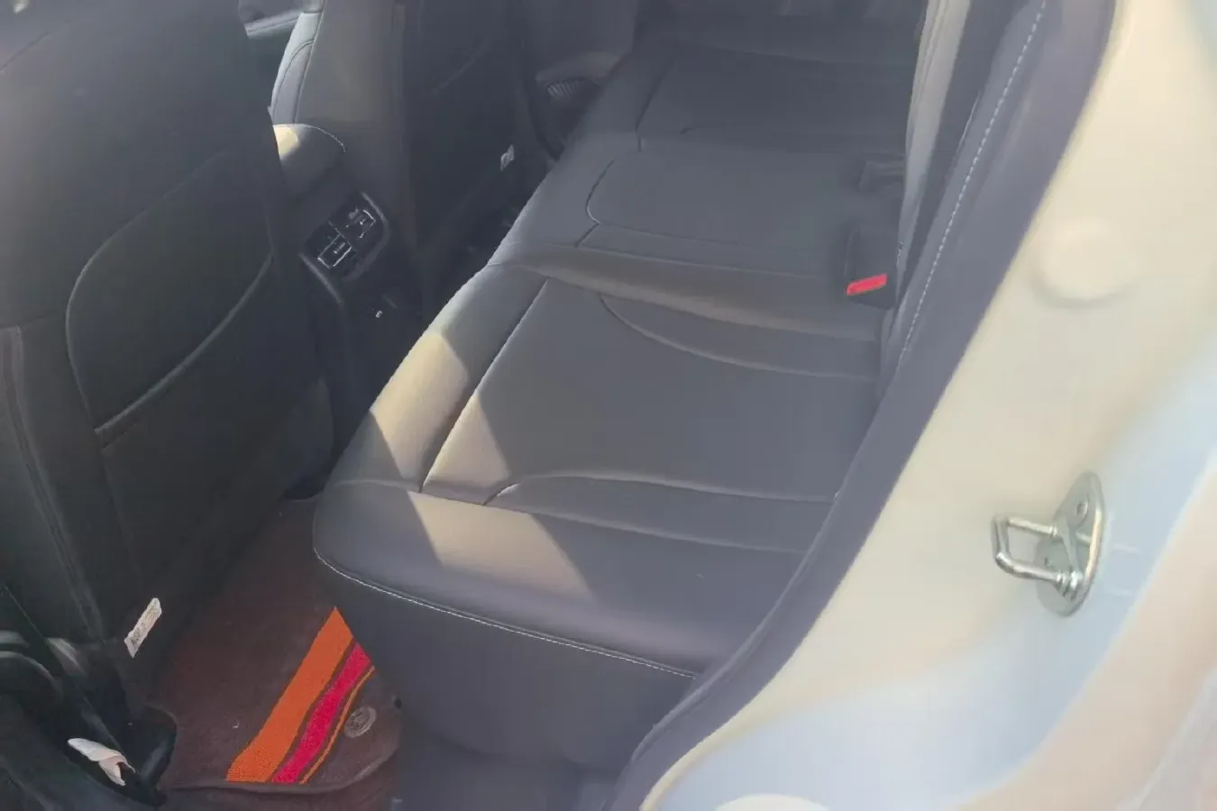 2021 Haval M6 1.5T 150HP L4 7DCT,autocango,china used car exporter,china ev exporter,chinese used car exporter,chinese used ev exporter