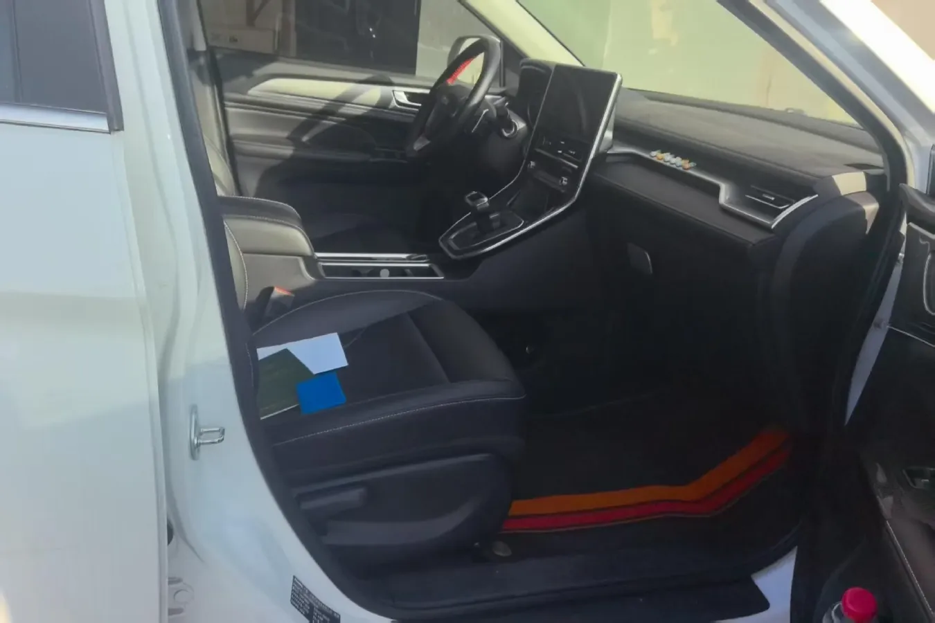 2021 Haval M6 1.5T 150HP L4 7DCT,autocango,china used car exporter,china ev exporter,chinese used car exporter,chinese used ev exporter