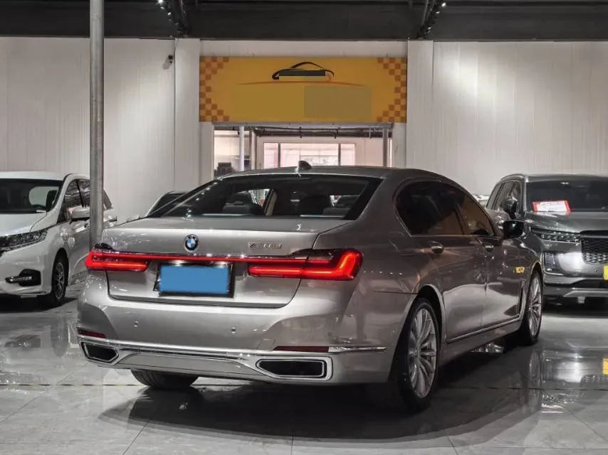2021 BMW 7 Series 2.0T 265HP L4 8AT,autocango,china used car exporter,china ev exporter,chinese used car exporter,chinese used ev exporter