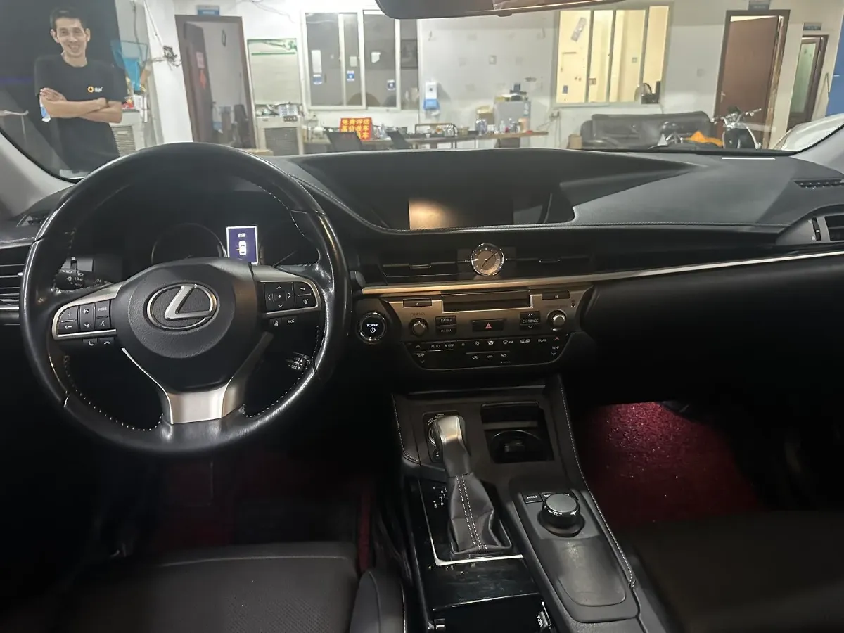 2015 Mercedes-Benz GLK Class 2.0T 211HP L4 7AT,autocango,china used car exporter,china ev exporter,chinese used car exporter,chinese used ev exporter