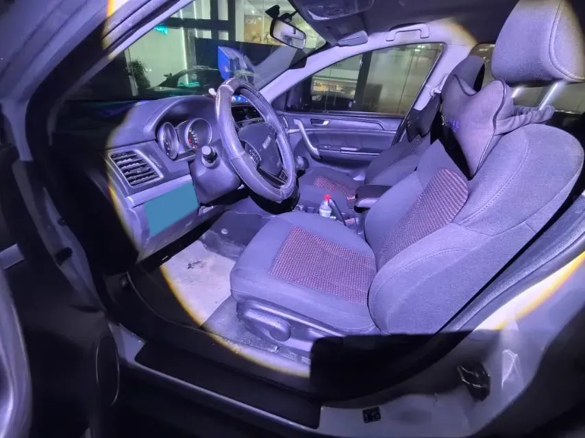 2019 Haval M6 1.5T 150HP L4 6MT,autocango,china used car exporter,china ev exporter,chinese used car exporter,chinese used ev exporter