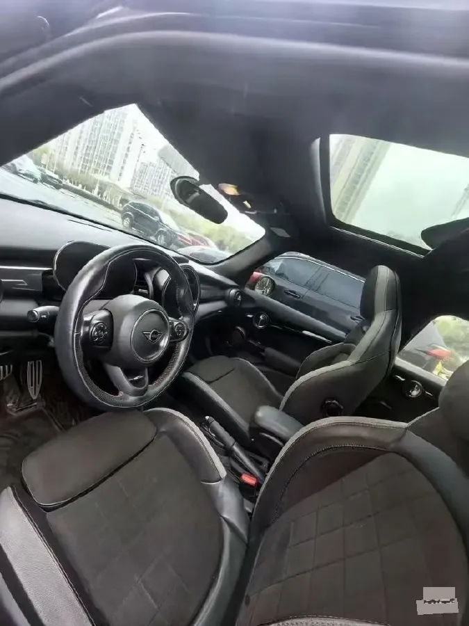 2021 MINI MINI 2.0T 192HP L4 7DCT,autocango,china used car exporter,china ev exporter,chinese used car exporter,chinese used ev exporter