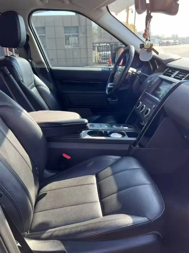 2018 Land Rover Discovery 3.0T 340HP V6 8AT,autocango,china used car exporter,china ev exporter,chinese used car exporter,chinese used ev exporter