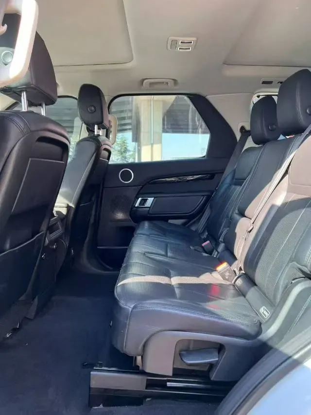 2018 Land Rover Discovery 3.0T 340HP V6 8AT,autocango,china used car exporter,china ev exporter,chinese used car exporter,chinese used ev exporter