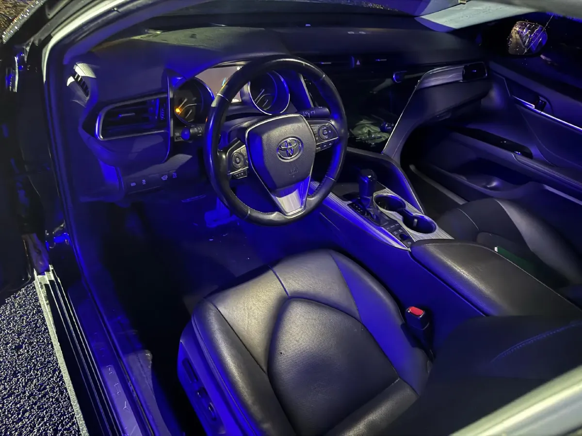 2019 Toyota Camry 2.5L 178HP L4 E-CVT Hybrid,autocango,china used car exporter,china ev exporter,chinese used car exporter,chinese used ev exporter