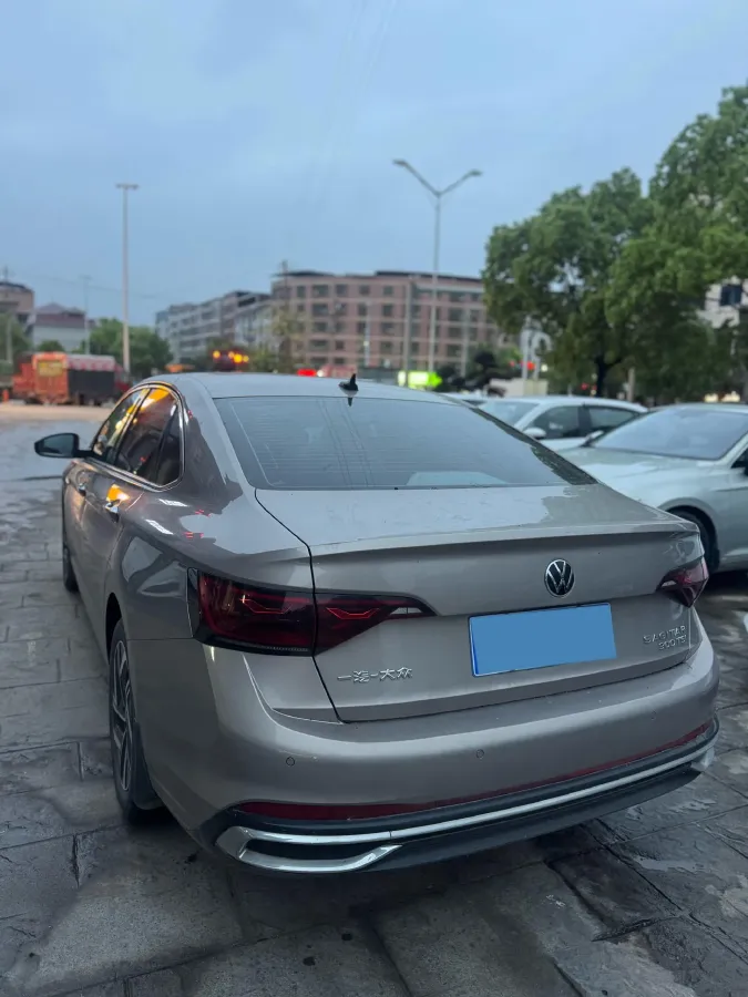 2024 Volkswagen Sagitar 1.5T 160HP L4 7DCT,autocango,china used car exporter,china ev exporter,chinese used car exporter,chinese used ev exporter