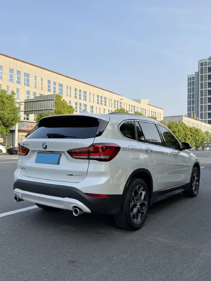 2022 BMW X1 2.0T 192HP L4 7DCT,autocango,china used car exporter,china ev exporter,chinese used car exporter,chinese used ev exporter