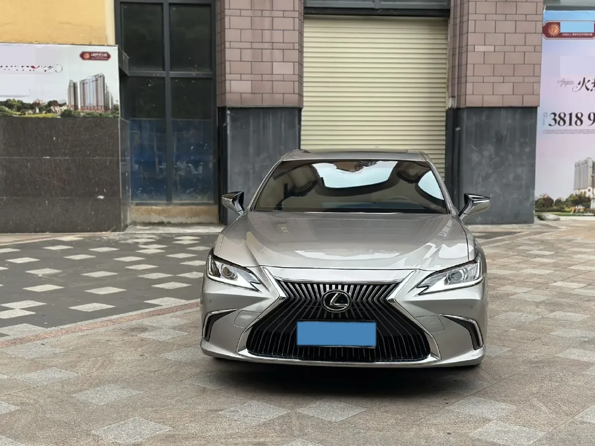 2018 Lexus ES 2.0L 167HP L4 6AT,autocango,china used car exporter,china ev exporter,chinese used car exporter,chinese used ev exporter