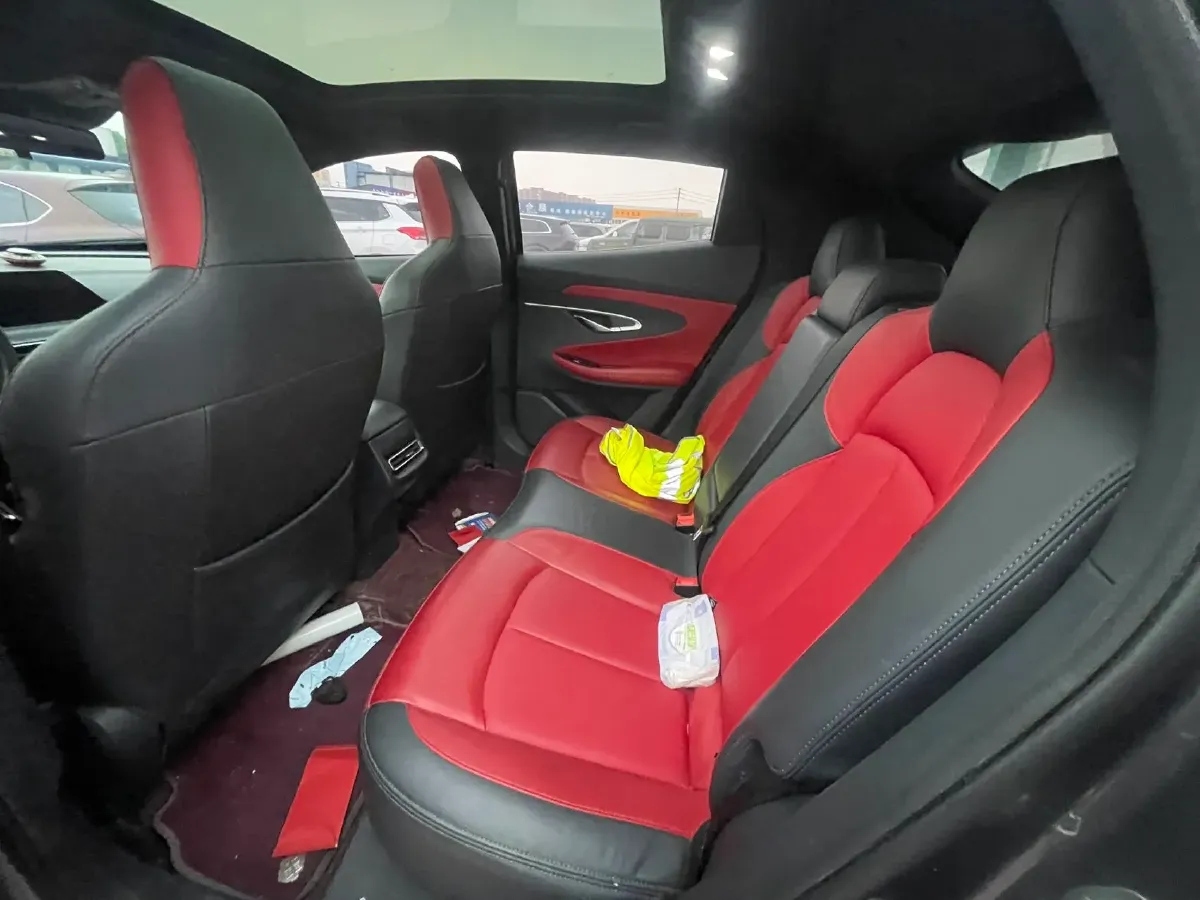 2021 ChangAn UNI-T 1.5T 180HP L4 7DCT,autocango,china used car exporter,china ev exporter,chinese used car exporter,chinese used ev exporter