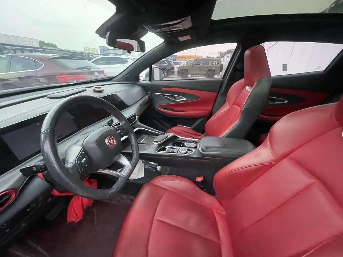 2021 ChangAn UNI-T 1.5T 180HP L4 7DCT,autocango,china used car exporter,china ev exporter,chinese used car exporter,chinese used ev exporter