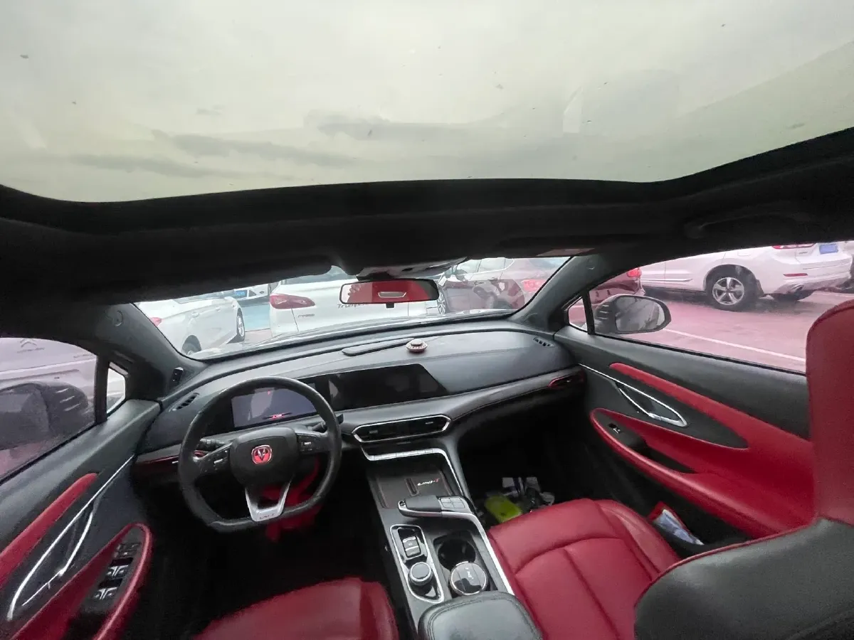 2021 ChangAn UNI-T 1.5T 180HP L4 7DCT,autocango,china used car exporter,china ev exporter,chinese used car exporter,chinese used ev exporter