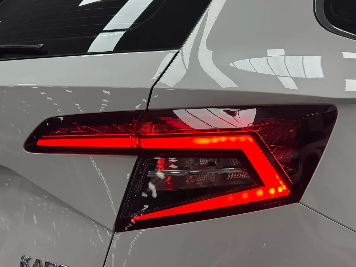 2022 Skoda Karoq 1.4T 150HP L4 7DCT,autocango,china used car exporter,china ev exporter,chinese used car exporter,chinese used ev exporter