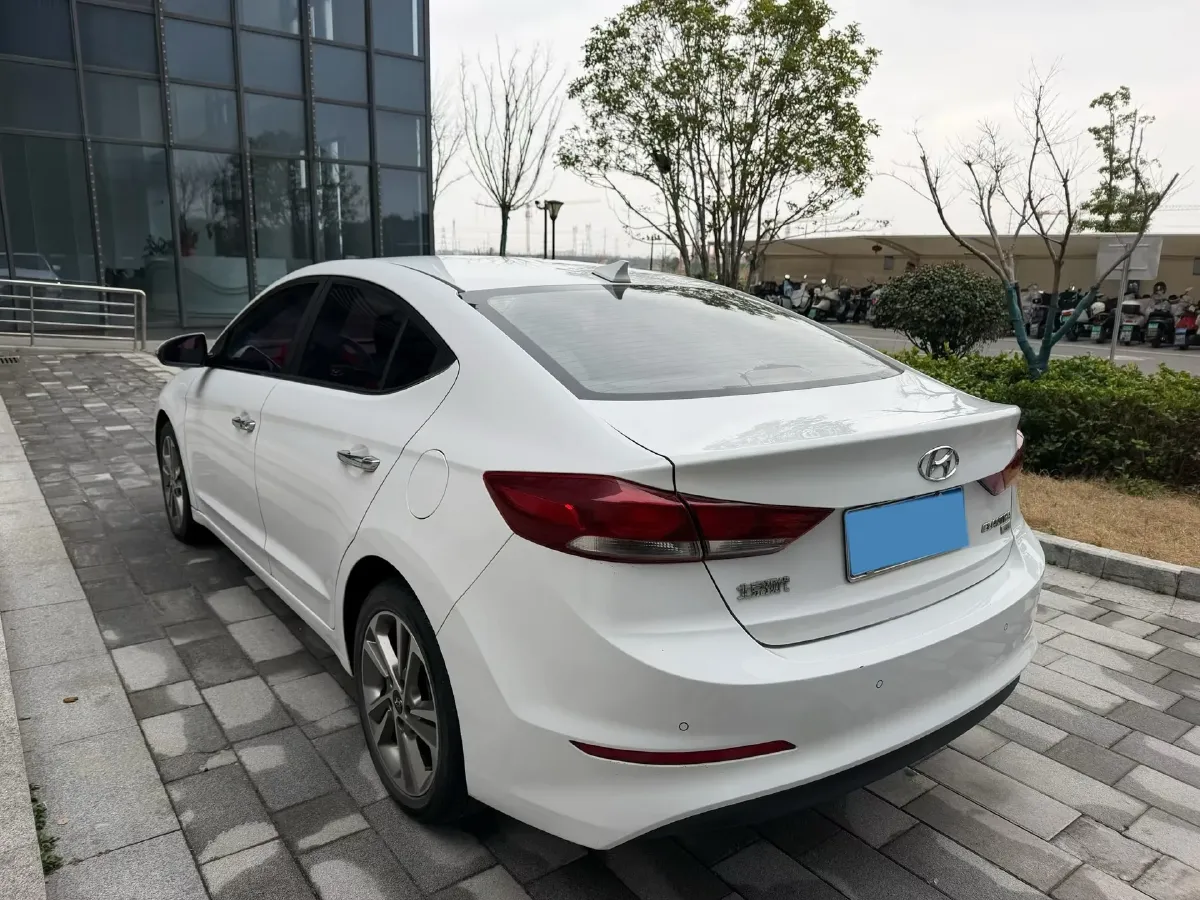 2016 Hyundai Elantra 1.6L 130HP L4 6AT,autocango,china used car exporter,china ev exporter,chinese used car exporter,chinese used ev exporter