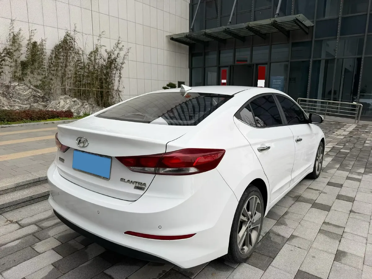 2016 Hyundai Elantra 1.6L 130HP L4 6AT,autocango,china used car exporter,china ev exporter,chinese used car exporter,chinese used ev exporter