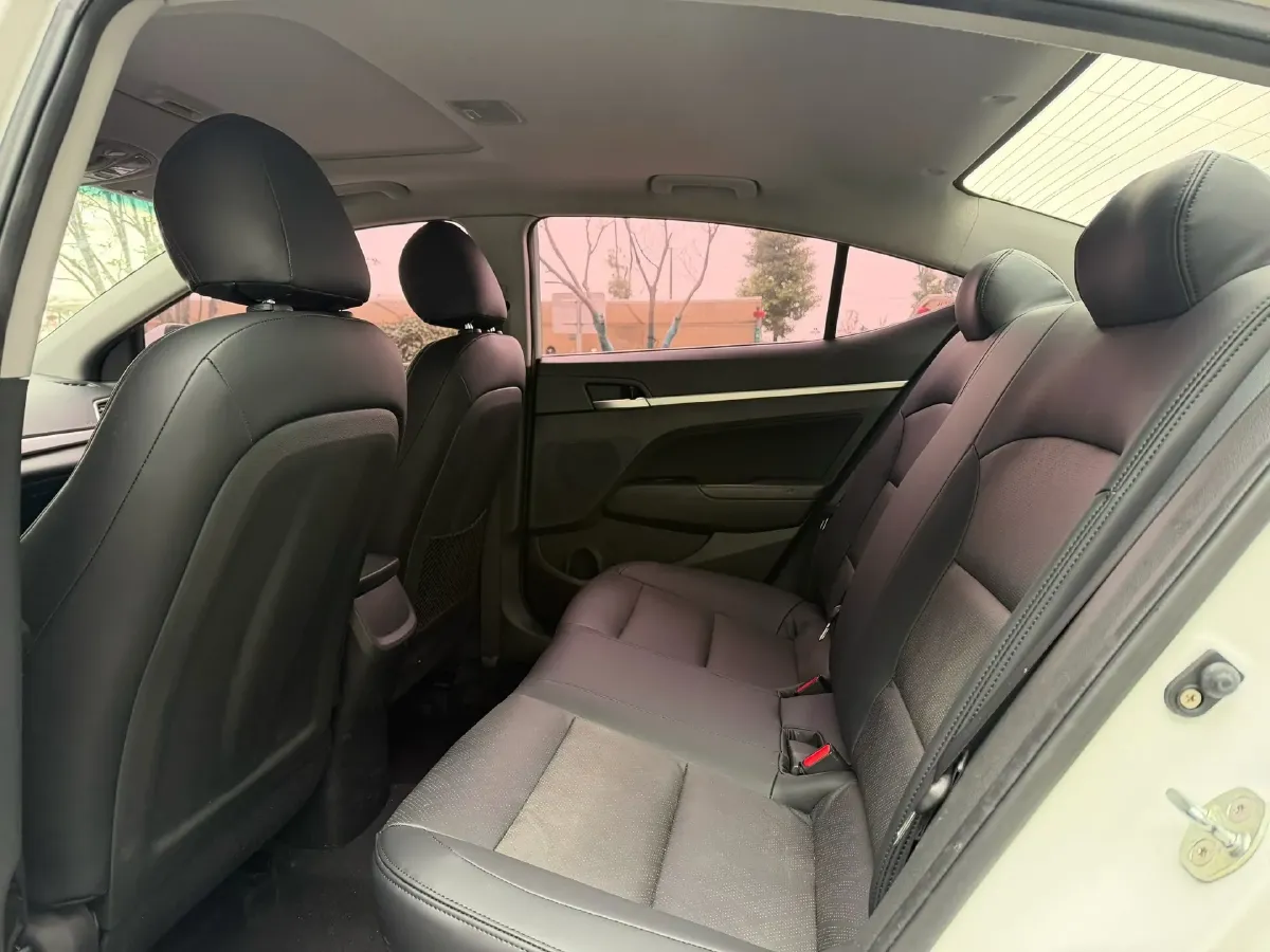 2016 Hyundai Elantra 1.6L 130HP L4 6AT,autocango,china used car exporter,china ev exporter,chinese used car exporter,chinese used ev exporter