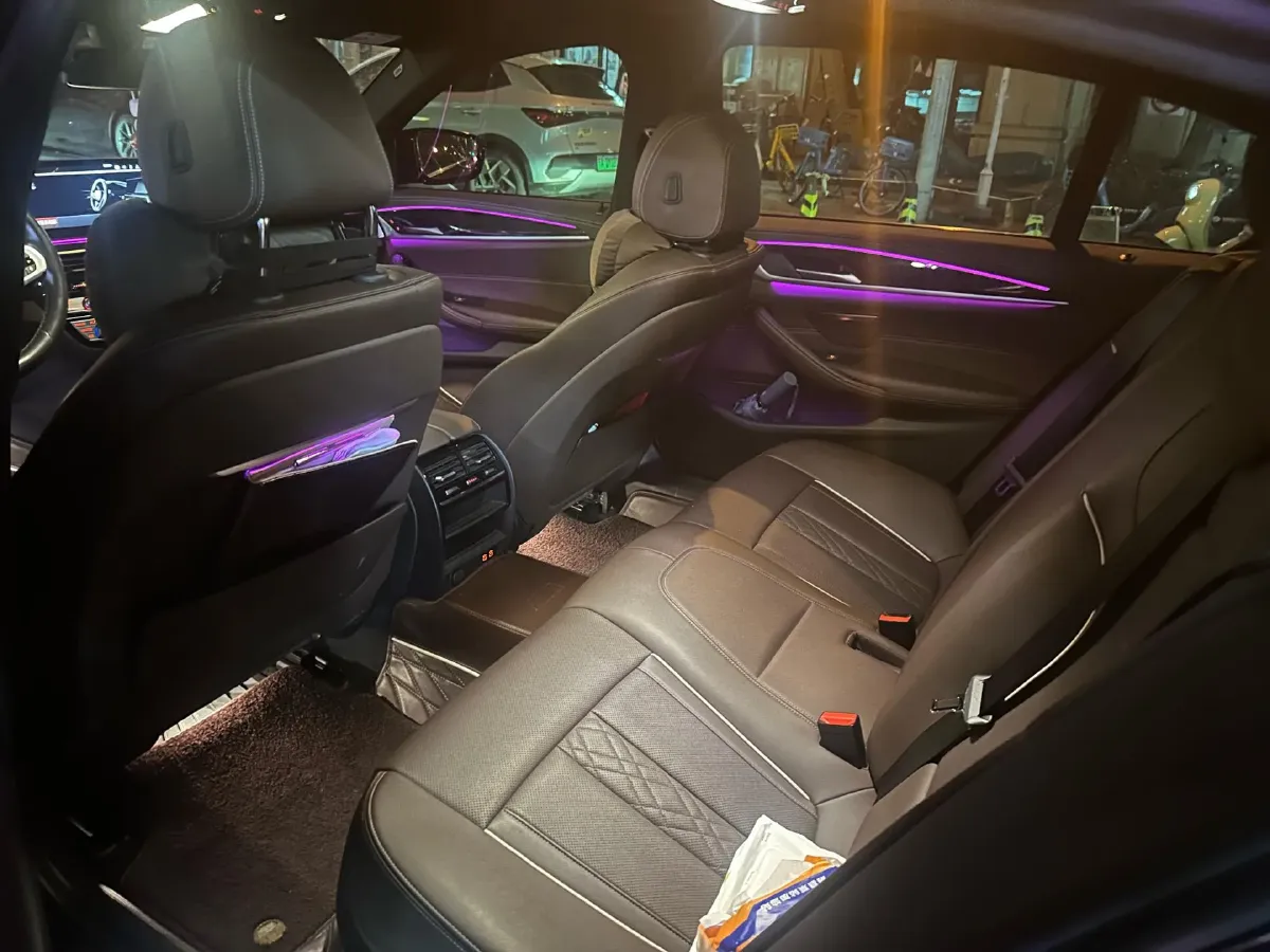 2021 BMW 5 Series 2.0T 184HP L4 8AT,autocango,china used car exporter,china ev exporter,chinese used car exporter,chinese used ev exporter