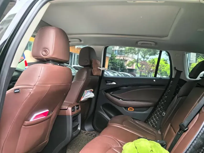 2020 Buick EnvisionPlus 2.0T 260HP L4 9AT,autocango,china used car exporter,china ev exporter,chinese used car exporter,chinese used ev exporter