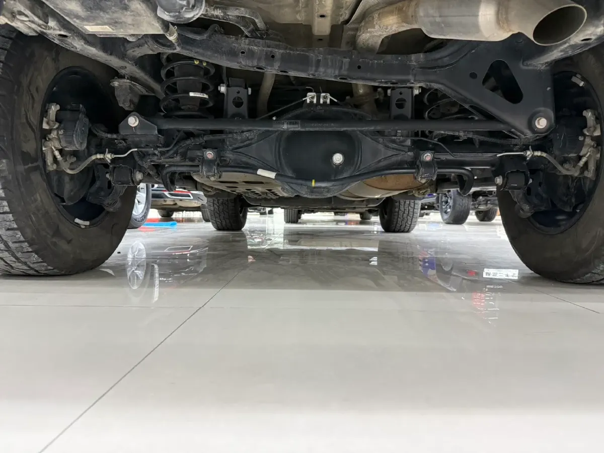 2024 Tank 300 2.0T 227HP L4 8AT,autocango,china used car exporter,china ev exporter,chinese used car exporter,chinese used ev exporter