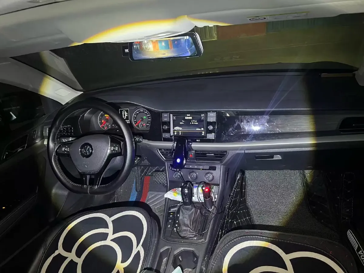 2019 Volkswagen Lavida 1.2T 116HP L4 7DCT,autocango,china used car exporter,china ev exporter,chinese used car exporter,chinese used ev exporter