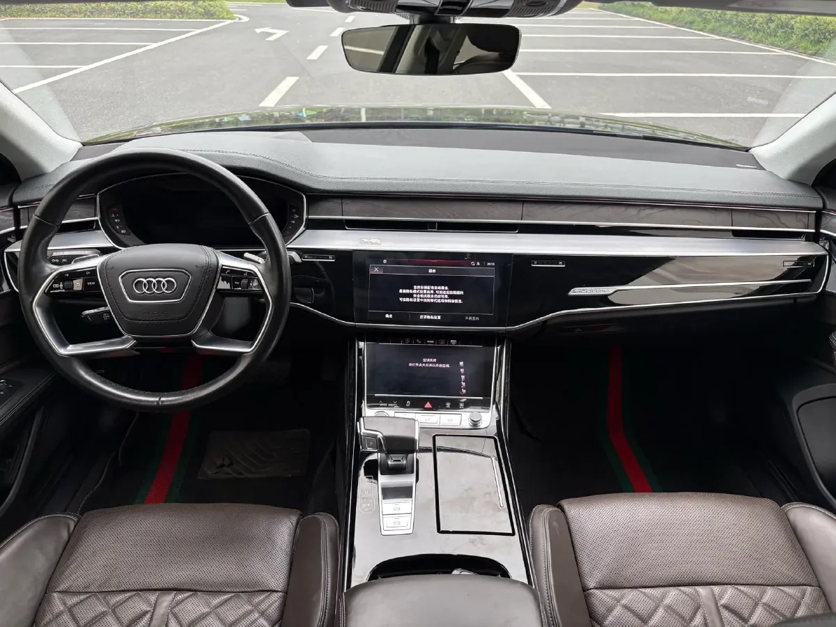 2023 Audi A8 3.0T 286HP V6 8AT,autocango,china used car exporter,china ev exporter,chinese used car exporter,chinese used ev exporter