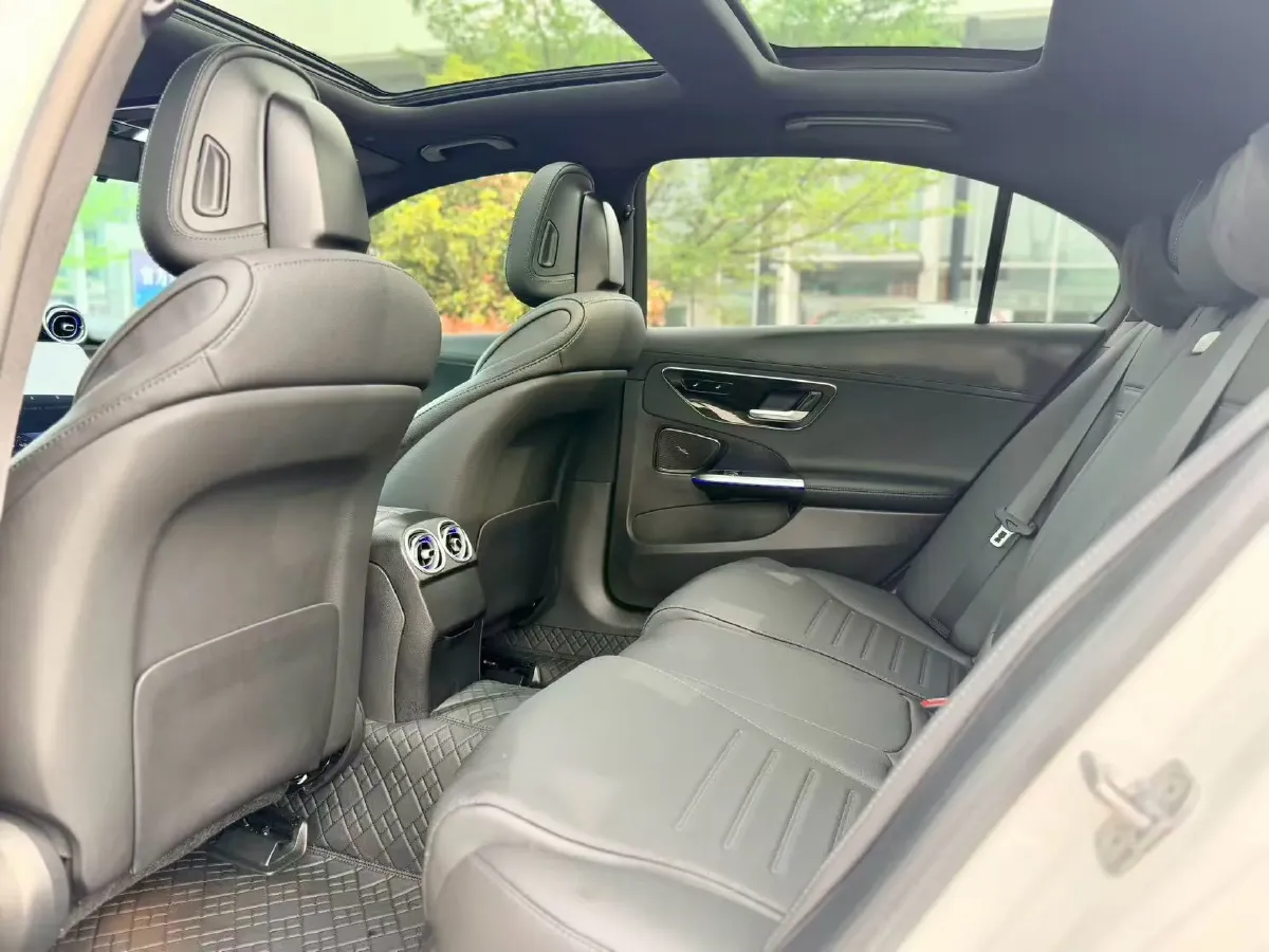 2025 Mercedes-Benz C Class 1.5T 204HP L4 9AT,autocango,china used car exporter,china ev exporter,chinese used car exporter,chinese used ev exporter