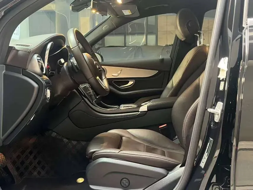 2020 Mercedes-Benz GLC Class 2.0T 197HP L4 9AT,autocango,china used car exporter,china ev exporter,chinese used car exporter,chinese used ev exporter