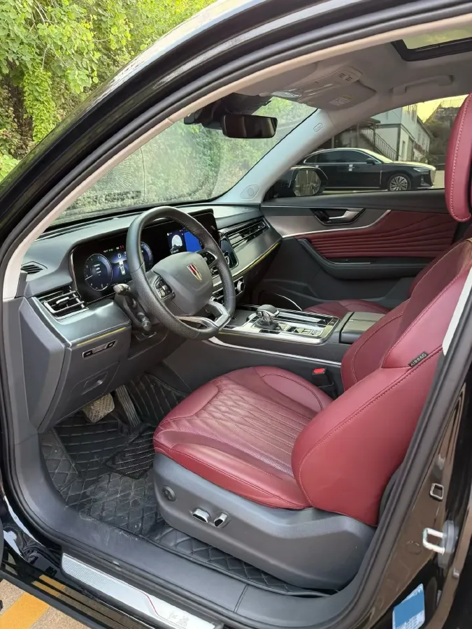 2023 HongQi HS5 2.0T 252HP L4 8AT,autocango,china used car exporter,china ev exporter,chinese used car exporter,chinese used ev exporter