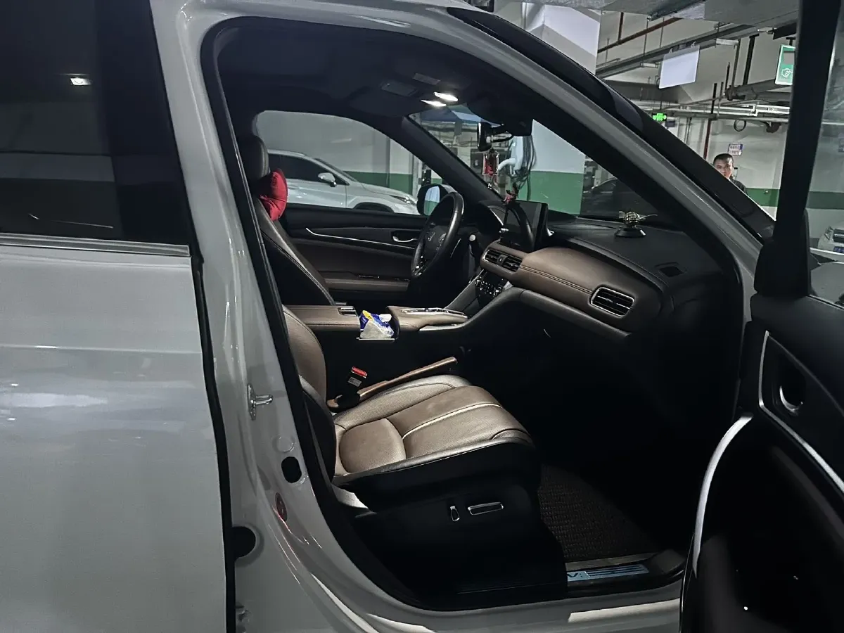 2024 Honda UR-V 2.0T 261HP L4 9AT,autocango,china used car exporter,china ev exporter,chinese used car exporter,chinese used ev exporter