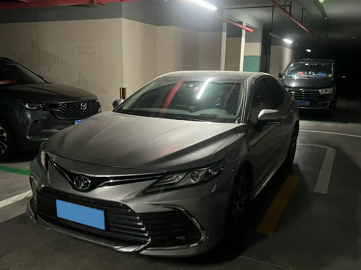 2023 Toyota Camry 2.5L 207HP L4 8AT,autocango,china used car exporter,china ev exporter,chinese used car exporter,chinese used ev exporter