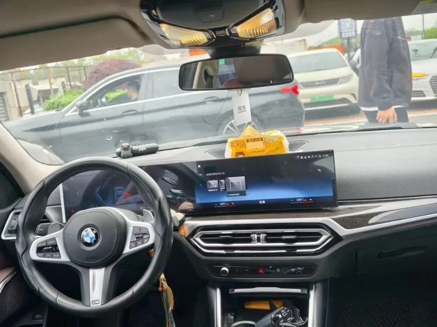 2023 BMW 3 Series 2.0T 184HP L4 8AT,autocango,china used car exporter,china ev exporter,chinese used car exporter,chinese used ev exporter