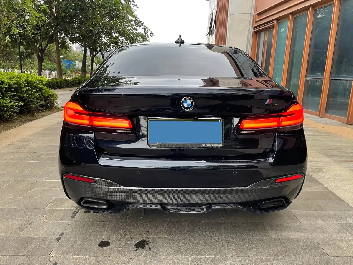 2023 BMW 5 Series 2.0T 245HP L4 8AT,autocango,china used car exporter,china ev exporter,chinese used car exporter,chinese used ev exporter