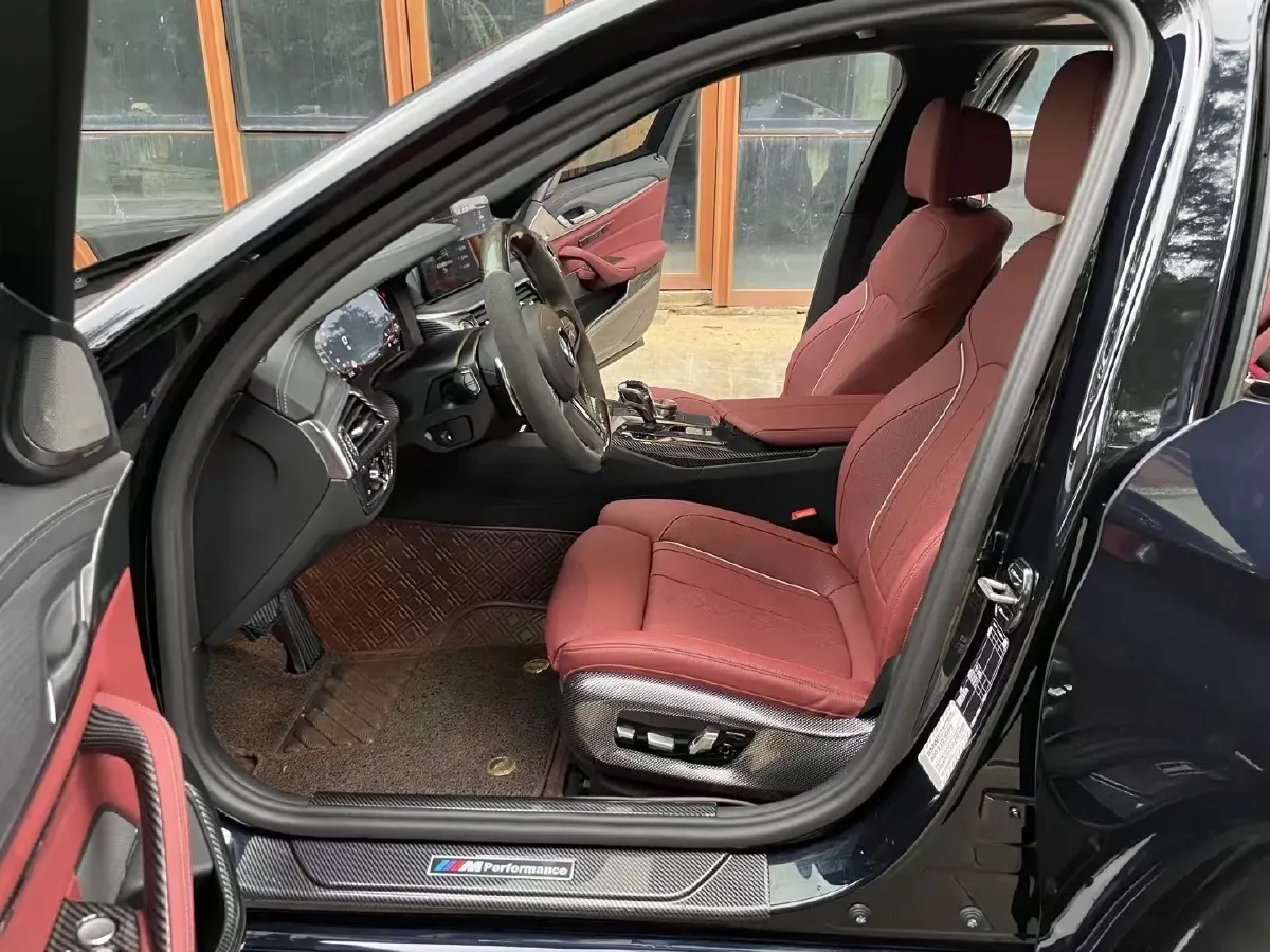 2023 BMW 5 Series 2.0T 245HP L4 8AT,autocango,china used car exporter,china ev exporter,chinese used car exporter,chinese used ev exporter