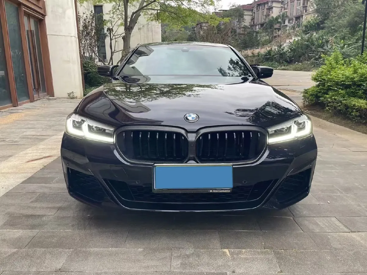 2023 BMW 5 Series 2.0T 245HP L4 8AT,autocango,china used car exporter,china ev exporter,chinese used car exporter,chinese used ev exporter