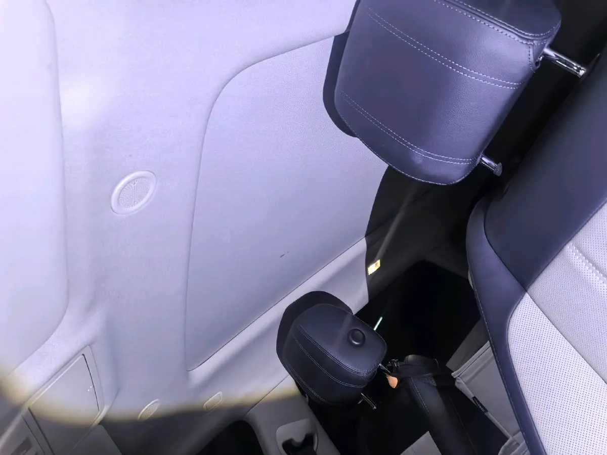 2023 Land Rover Range Rover Evoque 2.0T 249HP L4 9AT,autocango,china used car exporter,china ev exporter,chinese used car exporter,chinese used ev exporter